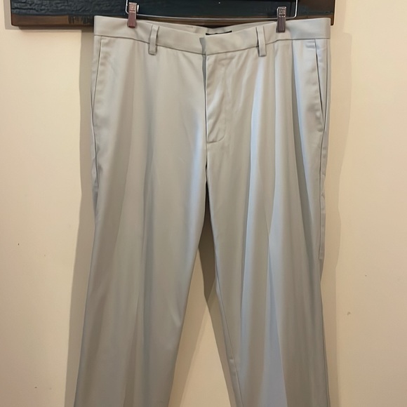 Dockers D2 Light Beige Khaki Pants Size 38 - Picture 8 of 15
